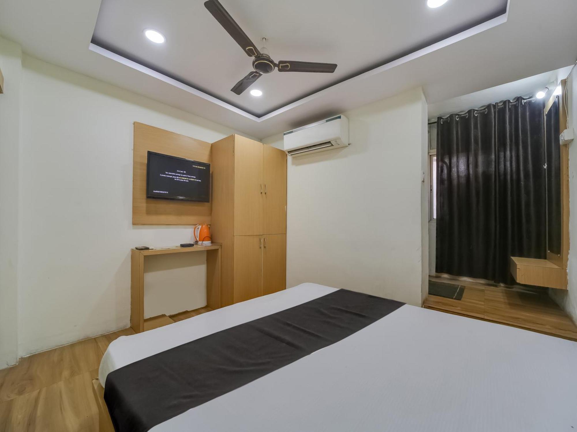 Super Hotel O The Surbhi Бхопал Екстер'єр фото